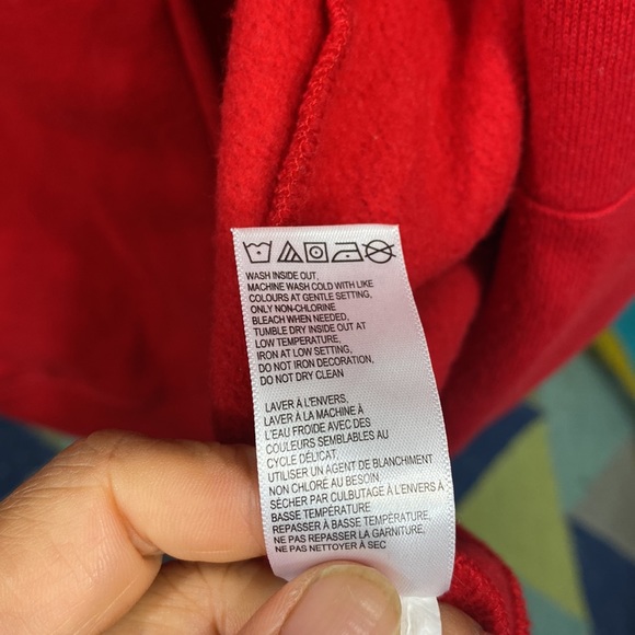 361. Hudson's Bay Men team Canada vest, size L - Picture 6 of 7